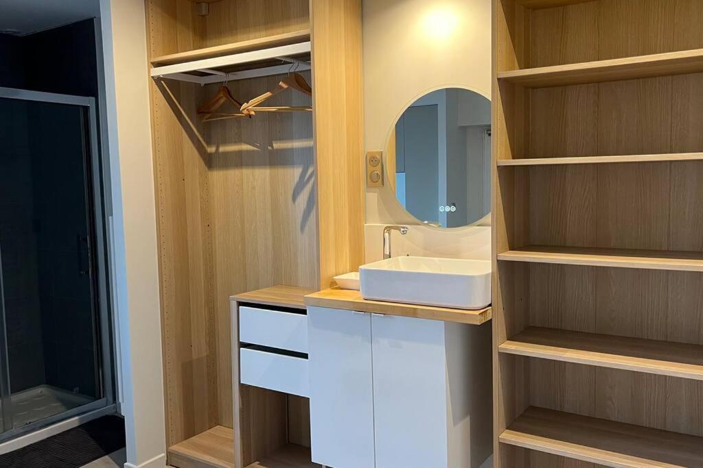 Studio Piscine Partagee Parking Securise Saint-Yrieix-sur-Charente エクステリア 写真